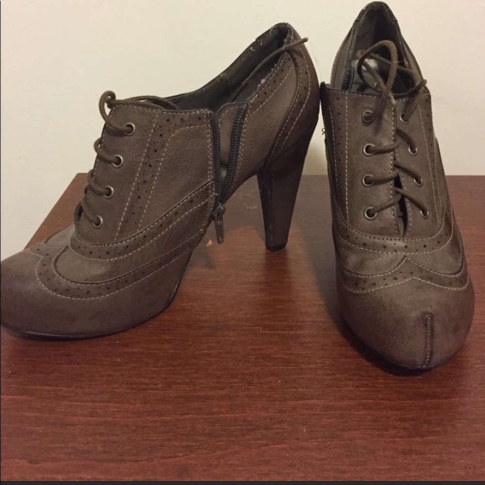 Brown Oxford Heels